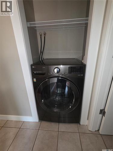 22 208 Lindsay Place, Saskatoon, SK - Indoor Photo Showing Laundry Room