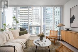 1712 - 35 MERCER STREET Toronto, ON M5V 1H2