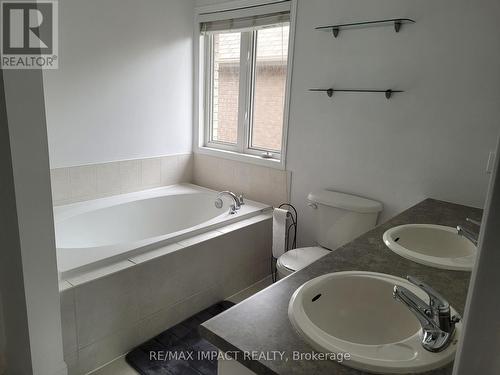 20 Remembrance Crescent, Ottawa, ON - Indoor Photo Showing Bathroom