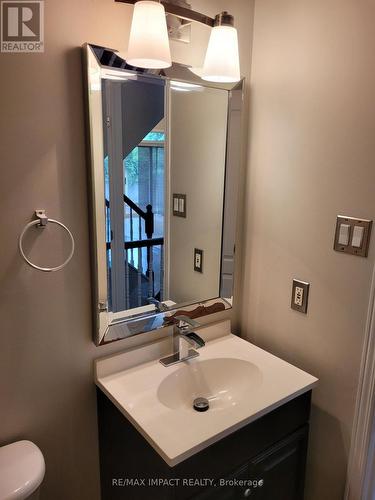 20 Remembrance Crescent, Ottawa, ON - Indoor Photo Showing Bathroom