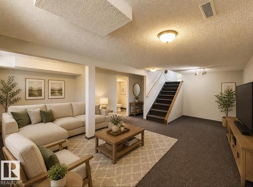 8516 190 St Nw, Edmonton, AB - Indoor Photo Showing Living Room
