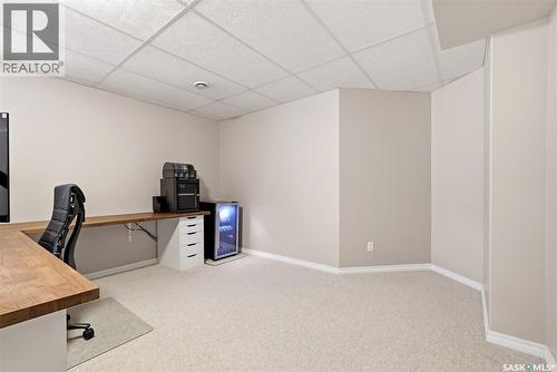 2090 Laurier Bay E, Regina, SK - Indoor Photo Showing Office