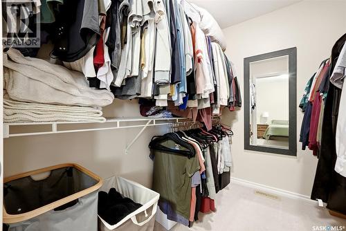 2090 Laurier Bay E, Regina, SK - Indoor With Storage