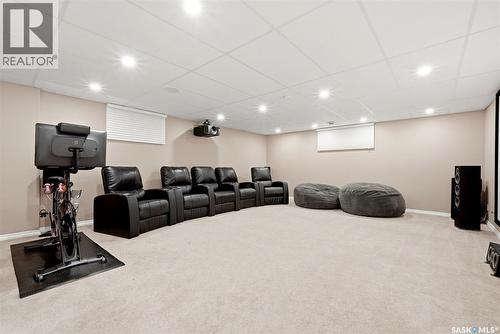 2090 Laurier Bay E, Regina, SK - Indoor Photo Showing Basement