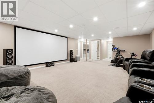 2090 Laurier Bay E, Regina, SK - Indoor