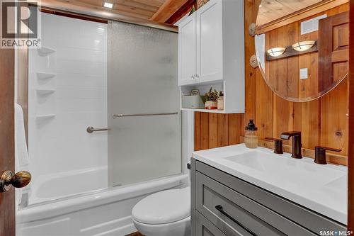 109 Shaw Drive, Regina Beach, SK - Indoor Photo Showing Bathroom