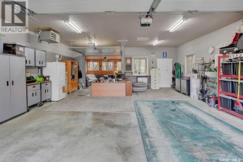 109 Shaw Drive, Regina Beach, SK - Indoor Photo Showing Garage