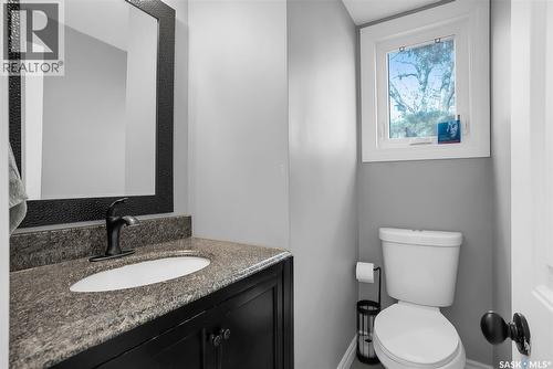 5 Leyden Crescent, Saskatoon, SK - Indoor Photo Showing Bathroom