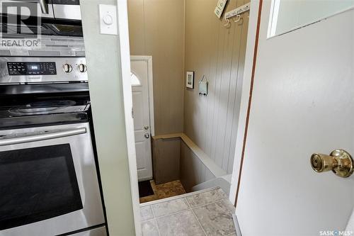 2249 Atkinson Street, Regina, SK - Indoor Photo Showing Kitchen