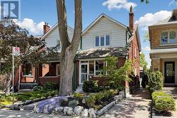 117 EVANS AVENUE Toronto, ON M6S 3V9