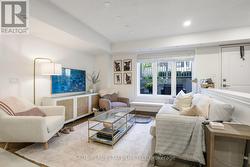 5 - 90 EASTWOOD PARK GARDENS Toronto, ON M8W 0B2