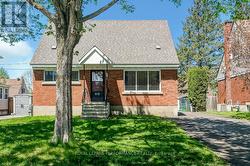 535 DUNBRACK STREET  Ottawa, ON K1K 1J4