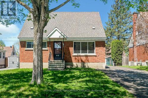 535 DUNBRACK STREET  Ottawa, ON K1K 1J4