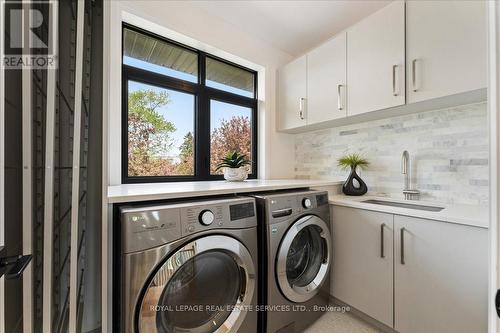 251 Aldercrest Avenue, Hamilton, ON - Indoor Photo Showing Laundry Room