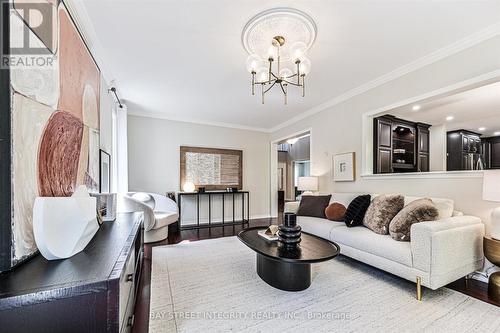 42 Sycamore Drive, Markham, ON - Indoor Photo Showing Living Room