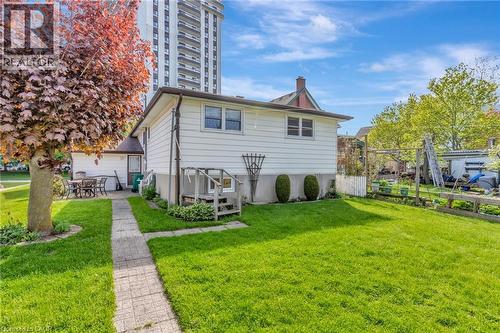 73 Brunswick Avenue, Kitchener, ON - Outdoor