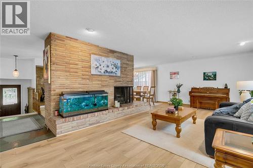 719 Champlain Drive, Windsor, ON 