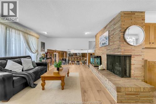 719 Champlain Drive, Windsor, ON 