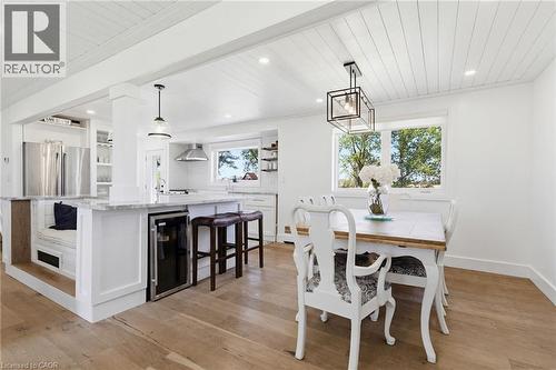 260 Binbrook Road, Binbrook, ON - Indoor Photo Showing Dining Room