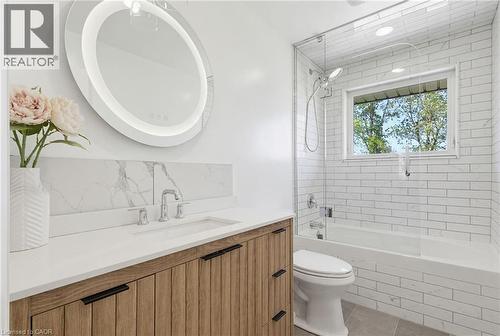 260 Binbrook Road, Binbrook, ON - Indoor Photo Showing Bathroom