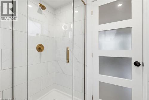 260 Binbrook Road, Binbrook, ON - Indoor Photo Showing Bathroom