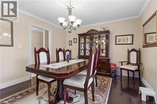 58 Centennial Parkway S, Hamilton, ON - Indoor Photo Showing Dining Room
