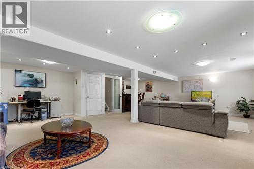 58 Centennial Parkway S, Hamilton, ON - Indoor