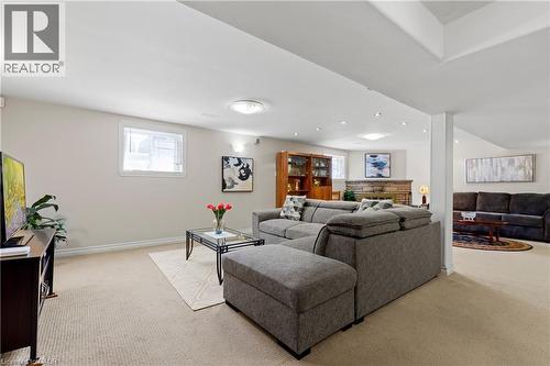58 Centennial Parkway S, Hamilton, ON - Indoor