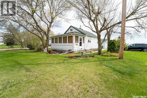 300 Carson Street, Dundurn, SK - Outdoor