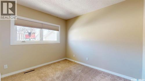 5445 4Th Avenue, Regina, SK - Indoor Photo Showing Other Room