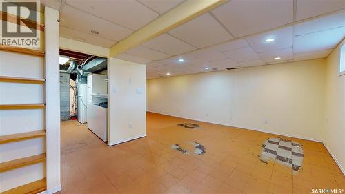 5445 4Th Avenue, Regina, SK - Indoor