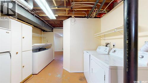 5445 4Th Avenue, Regina, SK - Indoor Photo Showing Laundry Room
