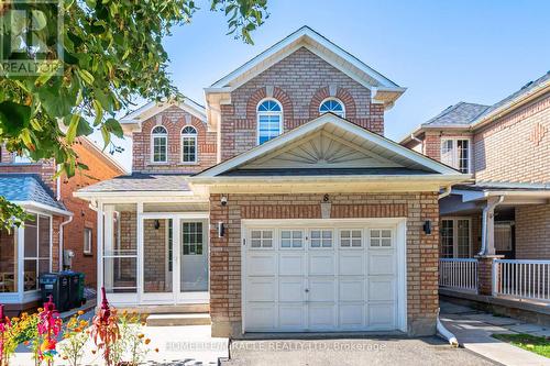 8 TWIN PINES CRESCENT  Brampton, ON L7A 1M5