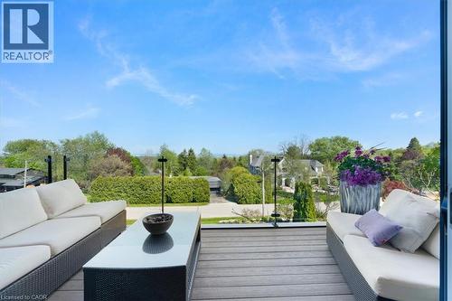 1309 Beaufort Drive, Burlington, ON - Outdoor