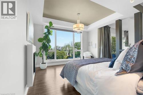 1309 Beaufort Drive, Burlington, ON - Indoor Photo Showing Bedroom