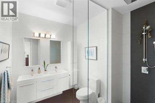 1309 Beaufort Drive, Burlington, ON - Indoor Photo Showing Bathroom