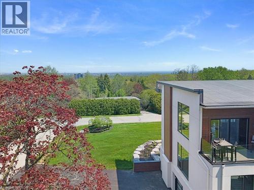 1309 Beaufort Drive, Burlington, ON - Outdoor