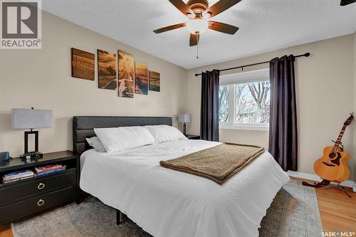 3211 29Th Avenue, Regina, SK - Indoor Photo Showing Bedroom