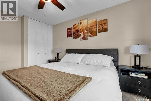 3211 29Th Avenue, Regina, SK - Indoor Photo Showing Bedroom