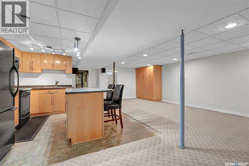 3211 29Th Avenue, Regina, SK - Indoor Photo Showing Kitchen