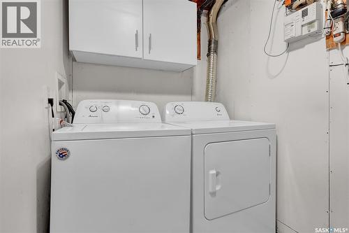 3211 29Th Avenue, Regina, SK - Indoor Photo Showing Laundry Room