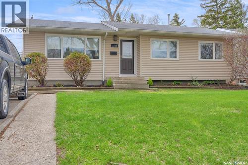 3211 29Th Avenue, Regina, SK - Outdoor
