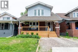 1366 Dufferin PLACE Windsor, ON N8X 3K1