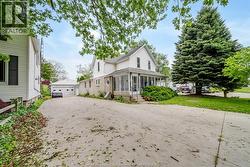 219 INSHES Chatham, ON N7M 2Z5