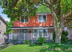 141 OAKDALE DRIVE Oakville, ON L6H 1J4