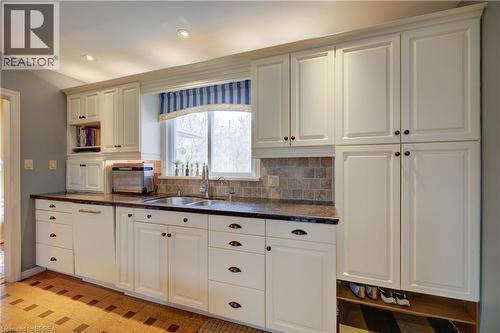 9 Summerhayes Crescent, Brantford, ON - Indoor Photo Showing Kitchen With Double Sink