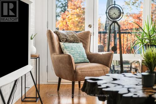 1127 North River Road, Ottawa, ON - Indoor