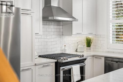 1127 North River Road, Ottawa, ON - Indoor Photo Showing Kitchen With Stainless Steel Kitchen With Upgraded Kitchen