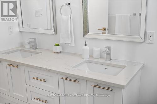 1127 North River Road, Ottawa, ON - Indoor Photo Showing Bathroom