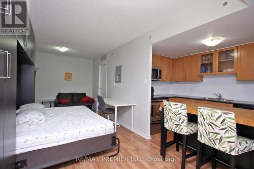 109 - 22 Western Battery Road, Toronto, ON - Indoor Photo Showing Bedroom